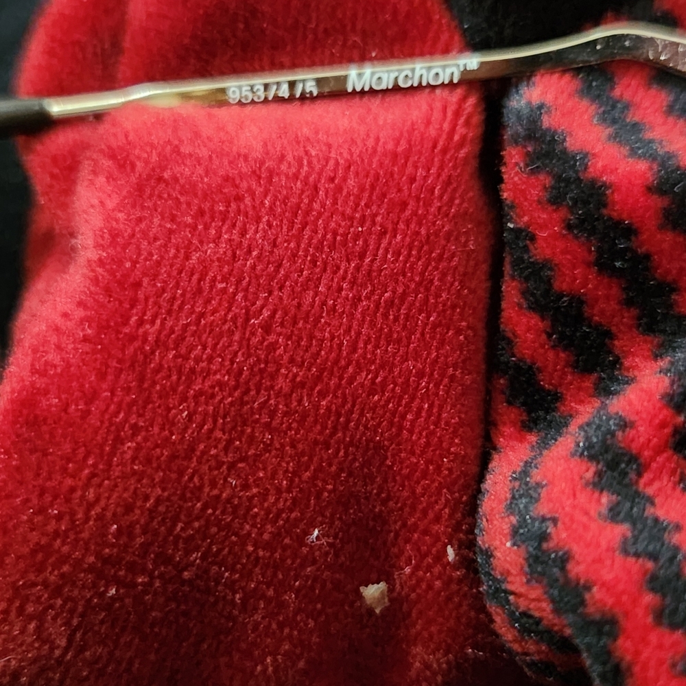 Gold Rimless Sunglasses - Picture 7 of 7